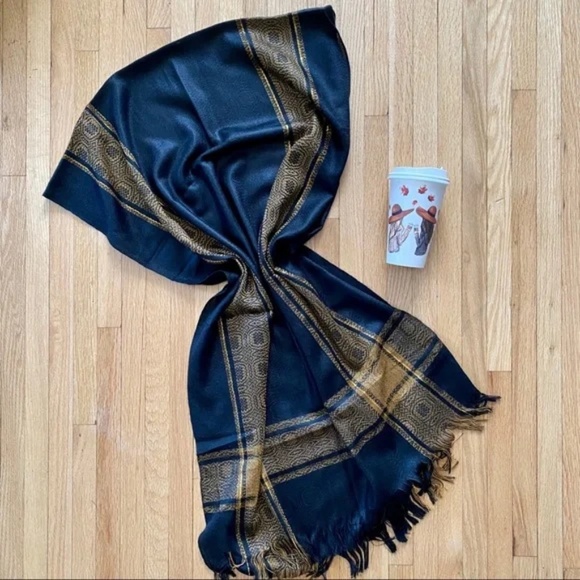 Handmade Guatemalan Lightweight Scarf Black & Gold Metallic Paisley Wrap Shawl - Picture 2 of 6